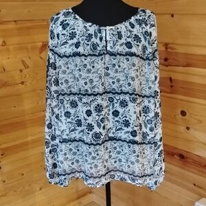 NWT XL Vince Camuto Top